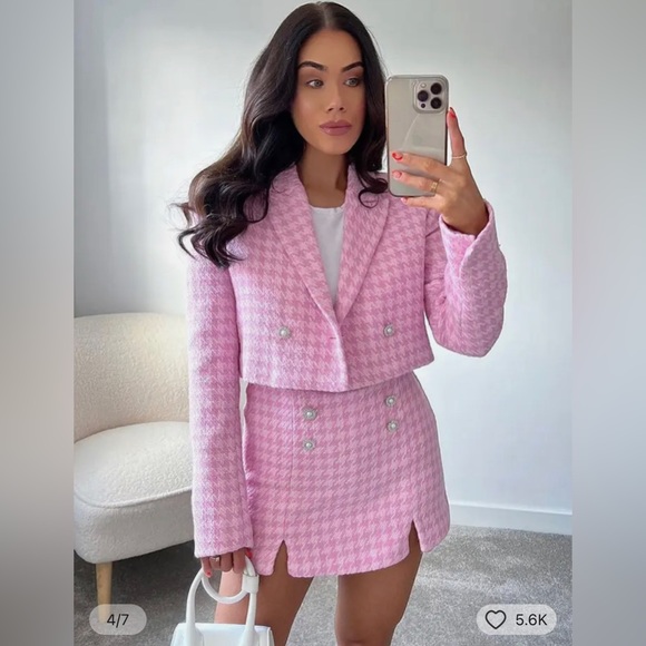 NWOT plaid skort with faux pearl buttons 🩷 New without tags. Ladies small - Picture 4 of 10